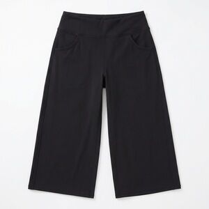 casual Black Cropped Women's Pants for active wear
